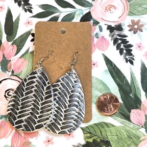 Silver Teardrop Earrings